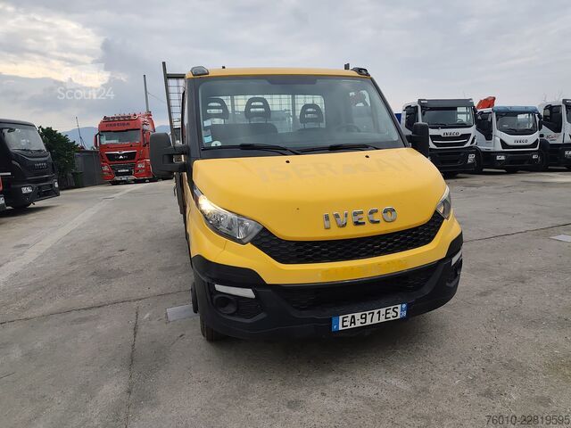 شاحنة نقل صغيرة قلاب Iveco Daily 35-130