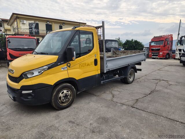 شاحنة نقل صغيرة قلاب Iveco Daily 35-130