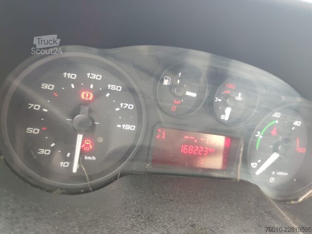 شاحنة نقل صغيرة قلاب Iveco Daily 35-130