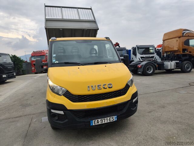 شاحنة نقل صغيرة قلاب Iveco Daily 35-130