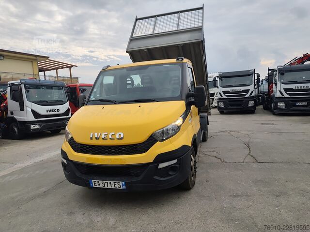 شاحنة نقل صغيرة قلاب Iveco Daily 35-130