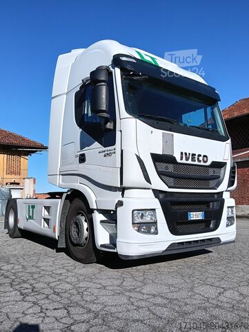 Standard road tractor Iveco HI-WAY