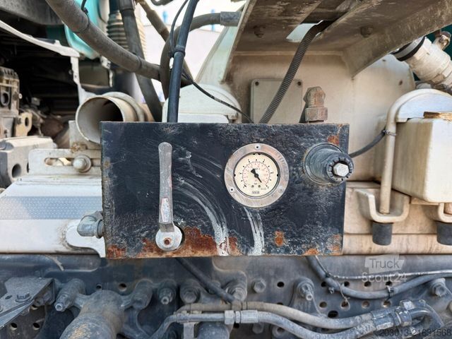 Concrete mixer truck MERCEDES-BENZ AROCS 3740 8x4 Betonmischer EUROMIX 10 m³