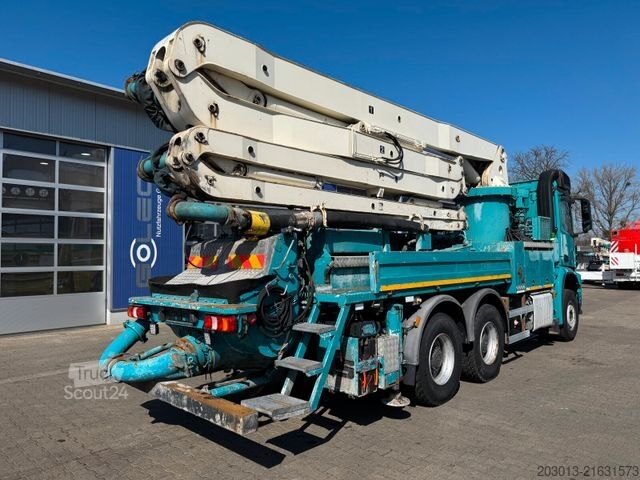Betonpumpen-LKW MERCEDES-BENZ AROCS 2844 6x4 Euro 6 Betonpumpe SERMAC 5Z33