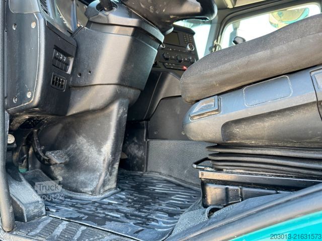 Betonpumpen-LKW MERCEDES-BENZ AROCS 2844 6x4 Euro 6 Betonpumpe SERMAC 5Z33