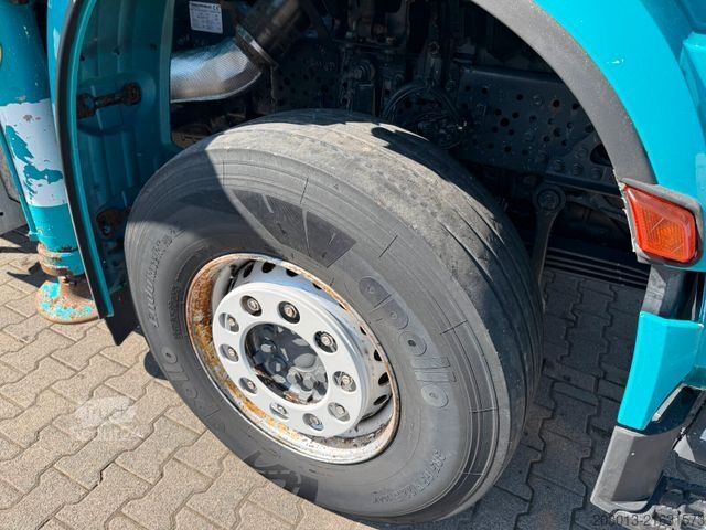 Betonpumpen-LKW MERCEDES-BENZ AROCS 2844 6x4 Euro 6 Betonpumpe SERMAC 5Z33