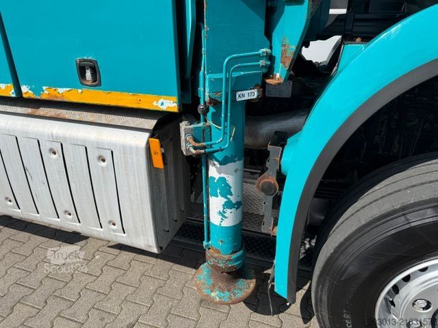 Betonpompwagen MERCEDES-BENZ AROCS 2844 6x4 Euro 6 Betonpumpe SERMAC 5Z33