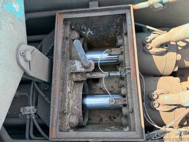 Betonpompwagen MERCEDES-BENZ AROCS 2844 6x4 Euro 6 Betonpumpe SERMAC 5Z33