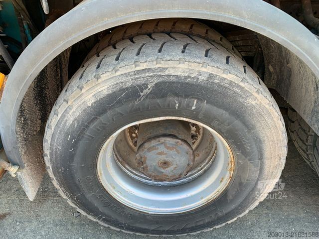 Betonpumpen-LKW MERCEDES-BENZ AROCS 2636 6x4 Euro 6 Betonpumpe SERMAC 5Z33