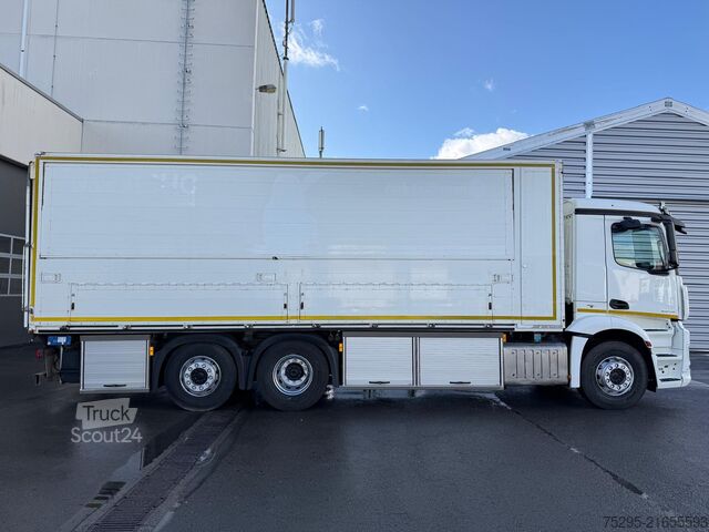 Commercial vehicle Mercedes-Benz Antos 2543 für Schmierstoff Pumpen 4xSchläuche