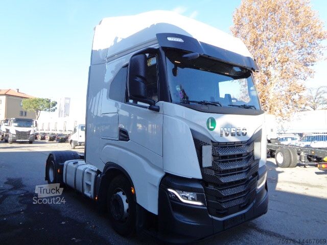 Tracteur standard Iveco S - WAY 480