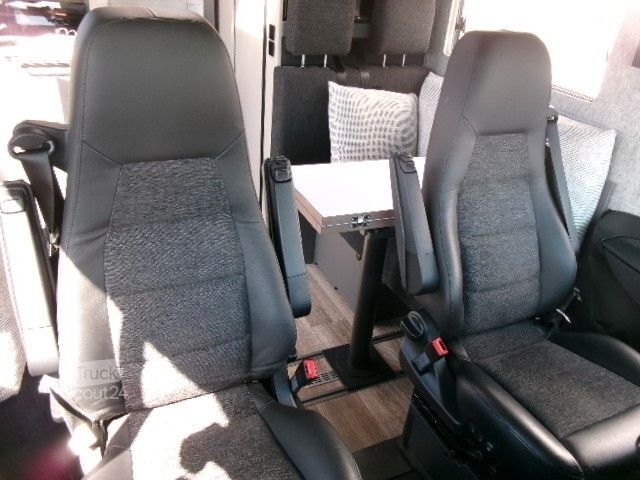 Kamper zintegrowany NIESMANN+BISCHOFF iSmove 6.9E Aut.  Clou Line Design