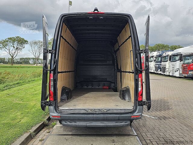 Camioneta familiar de techo alto MERCEDES-BENZ SPRINTER 319 L3H2 V6 3.0Ltr Mbux Automaat 190PK...