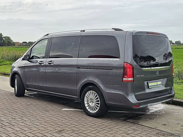 Transporte de pasajeros MERCEDES-BENZ EQV 300 L2 Navi 7-Persoons