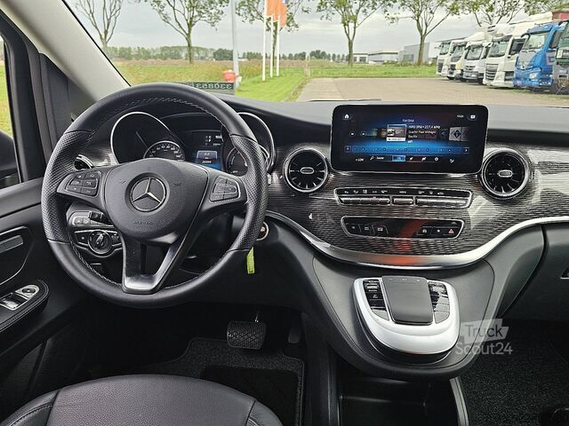 Transporte de pasajeros MERCEDES-BENZ EQV 300 L2 Navi 7-Persoons