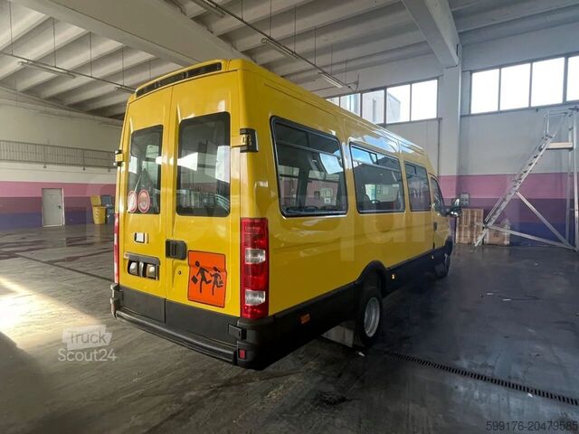 Yolcu taşımacılığı IVECO A50