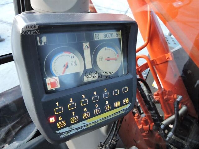 Ķēžu ekskavators HITACHI ZX135