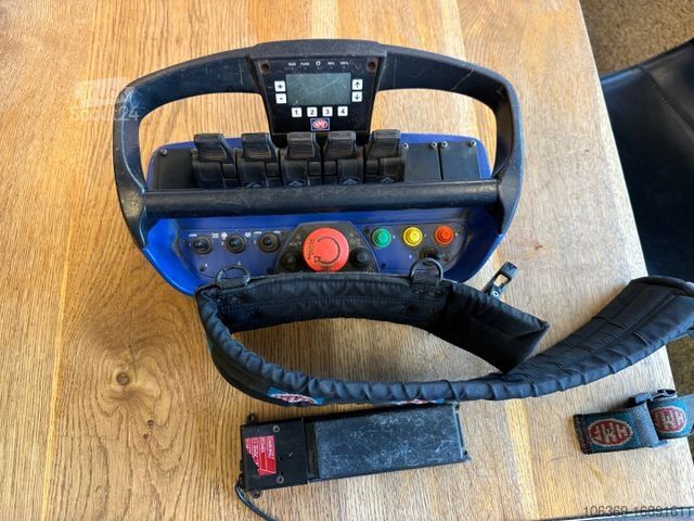 Autokran  HMF 2120 K4 Radio Remote / Crane / Kran