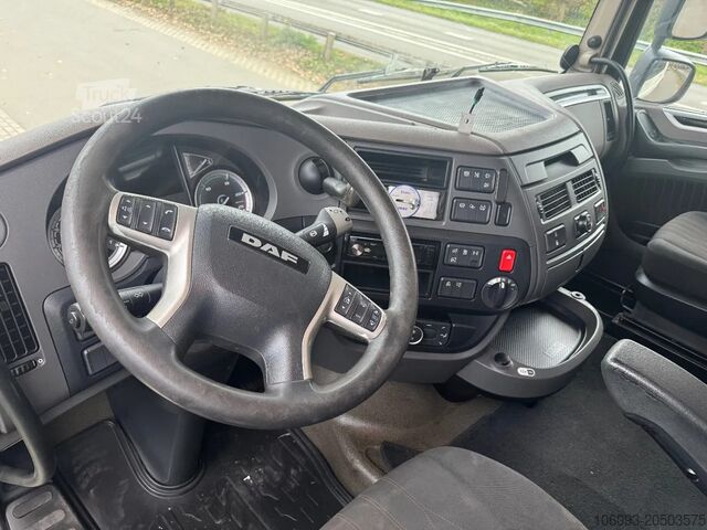 Standart-SZM DAF XF 480 6 x 2 Spacecab