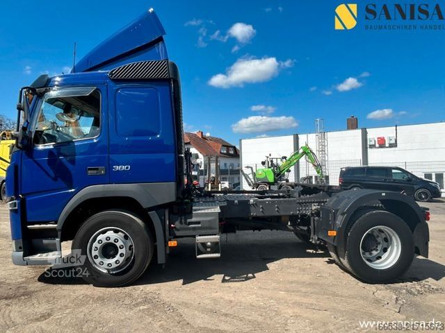 Standardni tegljač VOLVO FM 380/SZM/Blatt/Luft/Euro 6/Intarder/TÜV 10.26
