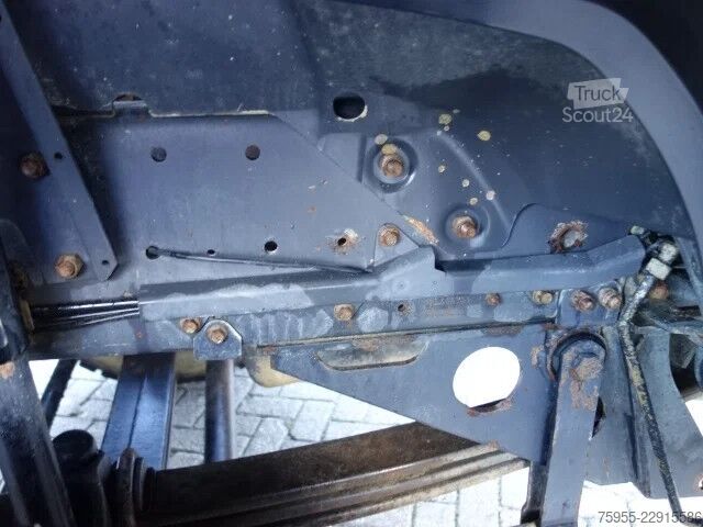 شاحنة قلابة Scania P124-420 20 CUB STEEL KIPPER