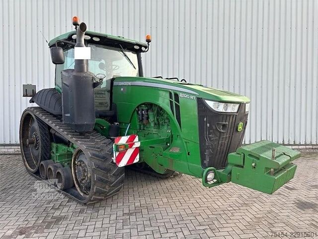 Traktori John Deere 8320RT