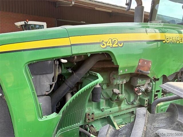 Traktor John Deere 8420