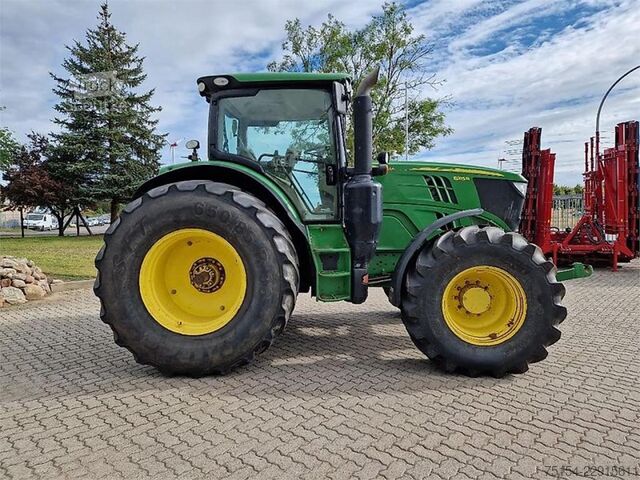 Traktor John Deere 6215R DirectDrive