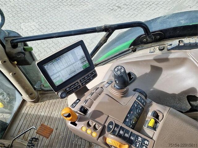 Traktor John Deere 6215R DirectDrive