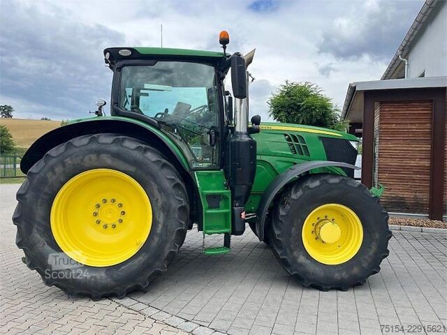 Tracteur John Deere 6215R