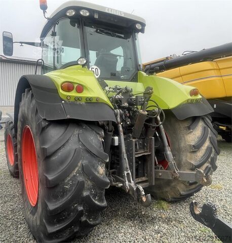 Traktor CLAAS AXION 840