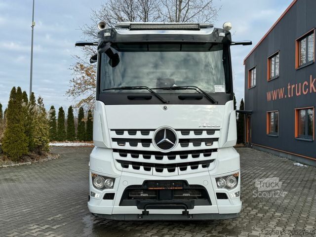 Haakarm vrachtwagen MERCEDES-BENZ Arocs 3253 8x4 Abrollkipper Kran Palfinger 37002