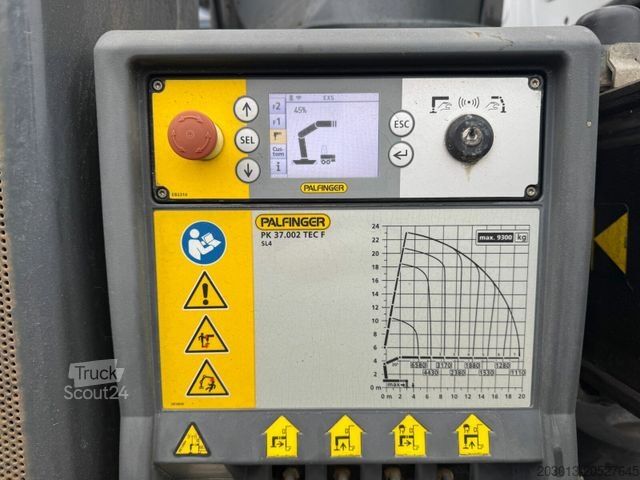 Jeřáb na nákladním automobilu MERCEDES-BENZ Arocs 3253 8x4 Abrollkipper Kran Palfinger 37002
