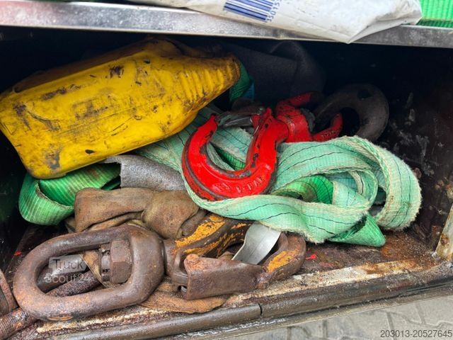 Jeřáb na nákladním automobilu MERCEDES-BENZ Arocs 3253 8x4 Abrollkipper Kran Palfinger 37002