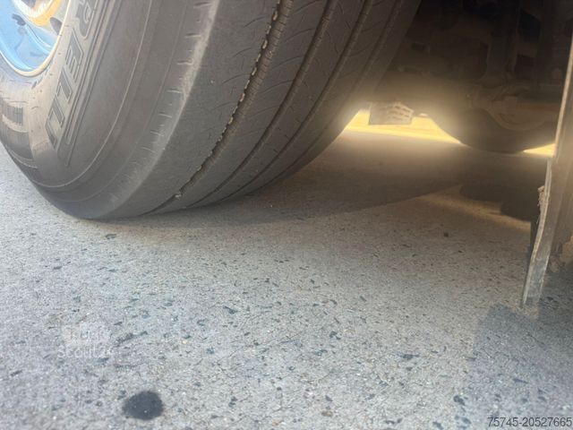 Vrachtauto met open laadbak MAN TGX 26.480*RETARDER*BAUSTOFF*ATLAS KRAN*KOMPLETT