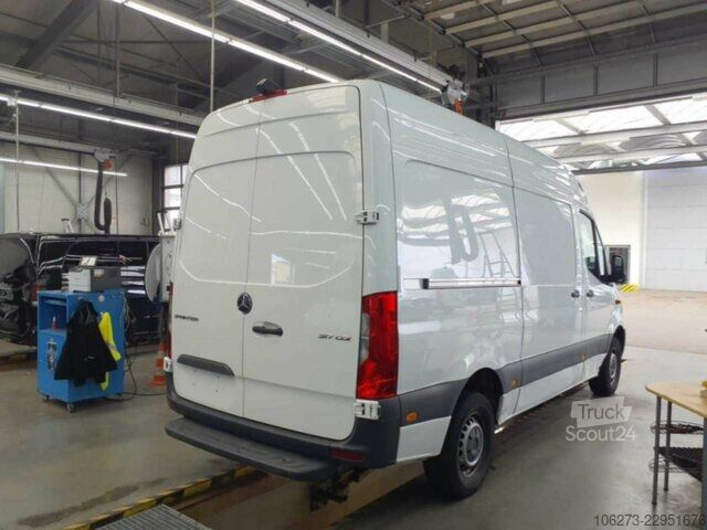 Pakettiauto Mercedes-Benz Sprinter 317 CDI,L2H2,Automatik,Kamera,Navi