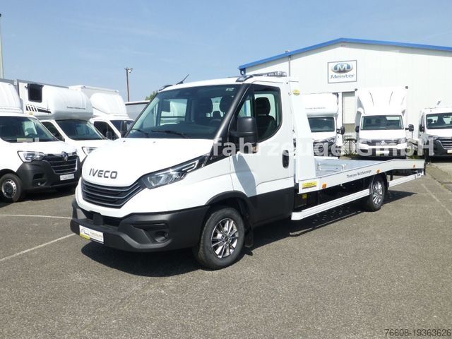 Wrecker IVECO Daily 35S18 Autotransporter Aut. Luftfed. NAVI