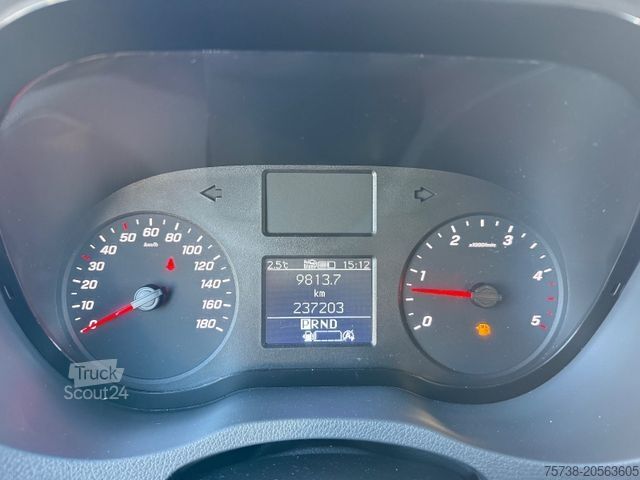 Transporter mit Pritsche & Plane MERCEDES-BENZ Sprinter 519 CDI Pritsche+Schiebeplane/Automatik