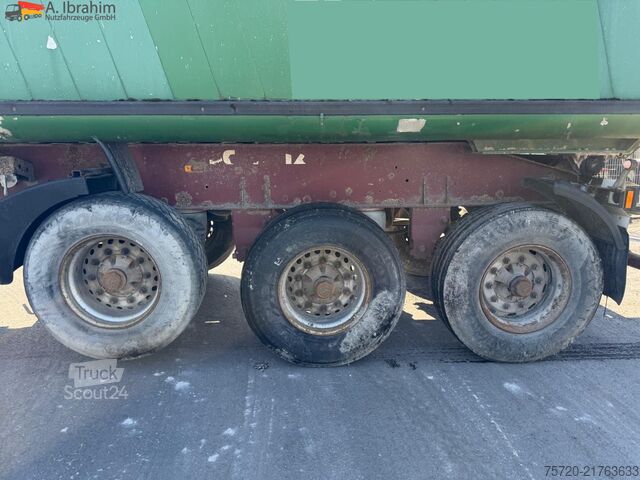 Sklopný návěs Schmitz Gotha SKI 24-7 Liftachse Trommelbremse