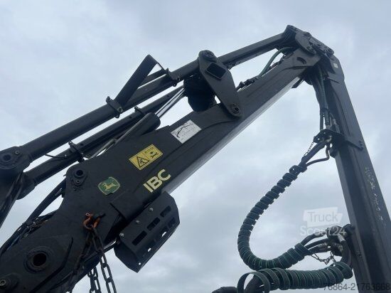 Lesnícke vozidlo JOHN DEERE 1270G HARVESTER 8X8