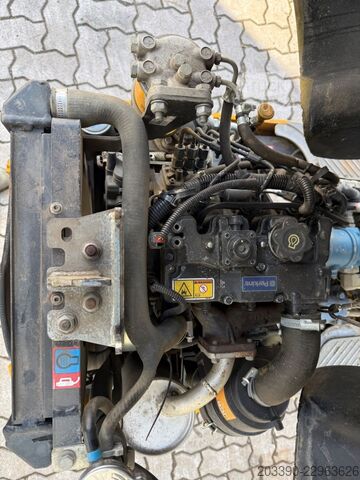 Mini-pelle JCB 8008 CTS / 2021 BJ / 733 H / 2 x Löffel