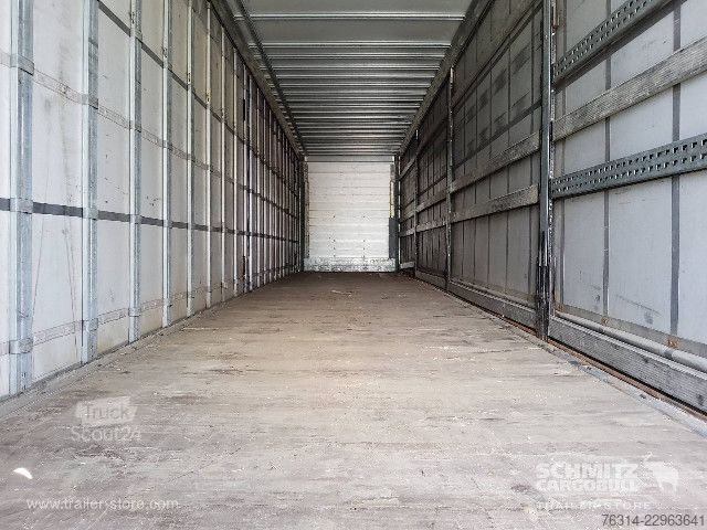 Semi-remorque bâchée Schmitz Cargobull Curtainsider Mega Getränke