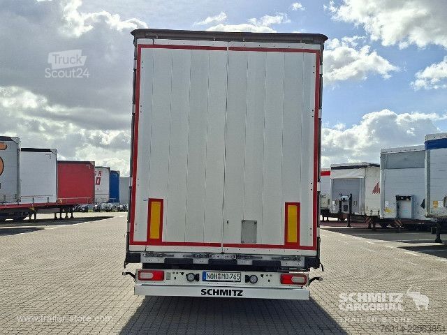 Semi-remorque bâchée Schmitz Cargobull Curtainsider Mega Getränke