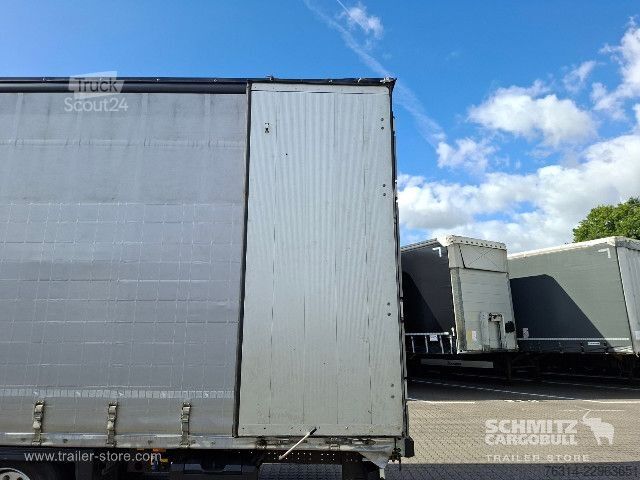 Semi-remorque bâchée Schmitz Cargobull Curtainsider Mega Getränke