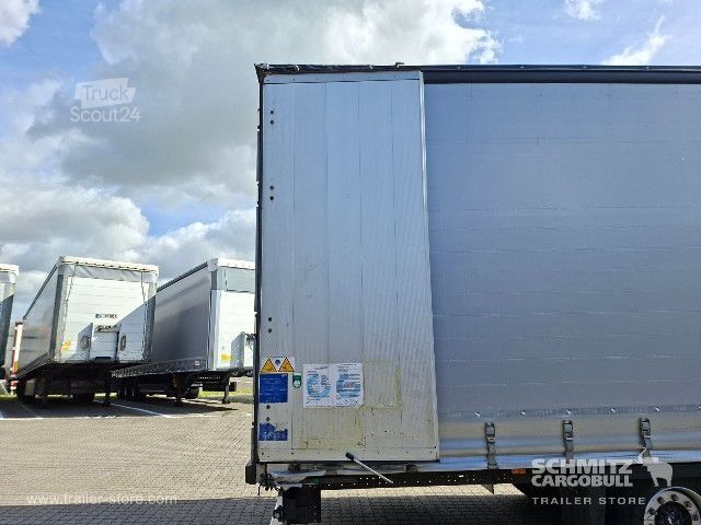 Semi-remorque bâchée Schmitz Cargobull Curtainsider Mega Getränke