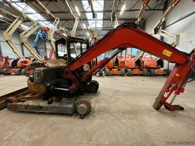 Escavadora Midi Volvo ECR 88 D