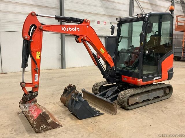 Mini-escavadora Kubota KX 027-4