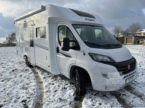 Camping-car semi-intégré Pilote Pacific P696D Hubbett - Solar - Markise