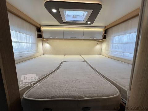 Teilintegriertes Wohnmobil Forster T 699 EB Hubbett - Markise - Fahrradtr.