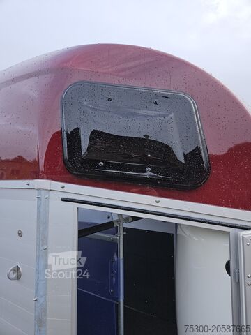 Zirgu piekabe Böckmann Champion Esprit